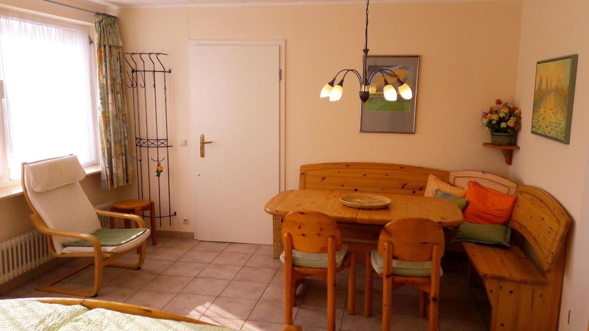 Lotte Und Helmut Klanner Apartamento Daisendorf Exterior foto